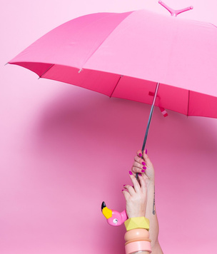 Осенний шопинг: ТОП-15 дизайнерских зонтов на каждый день