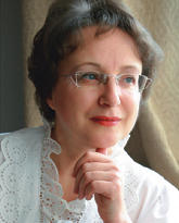Наталья Пушкарева, социолог, доктор исторических наук, автор книг «Русская женщина: история и современность» (Ладомир, 2002), «Гендерная теория и историческое знание» (Алетейя, 2007), «Частная жизнь женщины в Древней Руси и Московии» (Ломоносовъ, 2011).