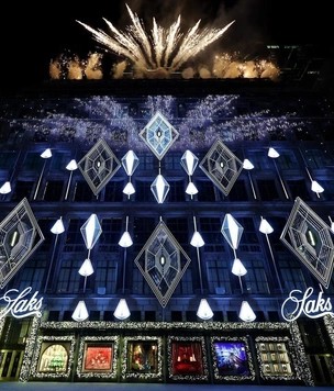 Самые красивые рождественские витрины Нью-Йорка 2025 года