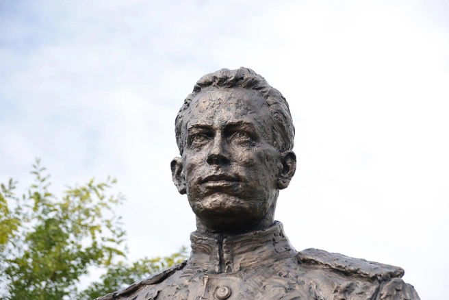 Памятник Фитину установили в Тюмени, на Площади Борцов революции | Источник: администрация города Тюмени