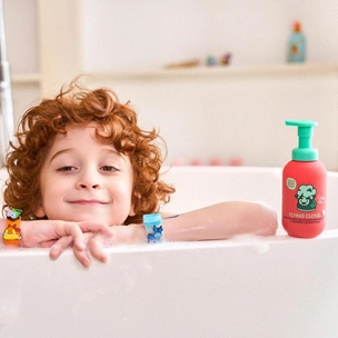 Ребенок не любит мыться: что с этим делать?