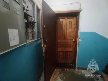 Судя по всему, дверь в квартиру пришлось взламывать | Источник: МЧС по Нижегородской области