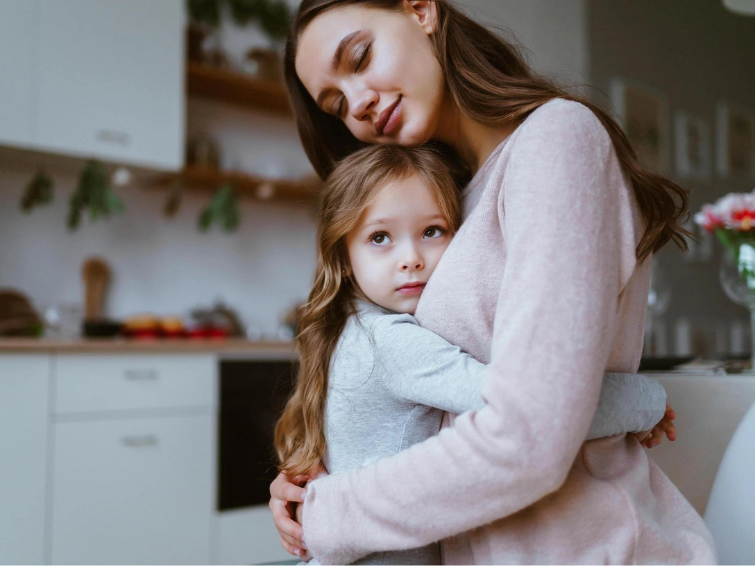 Иностранцам не понять: 8 привычек русских мам, которые покажутся дикими за рубежом | marieclaire.ru