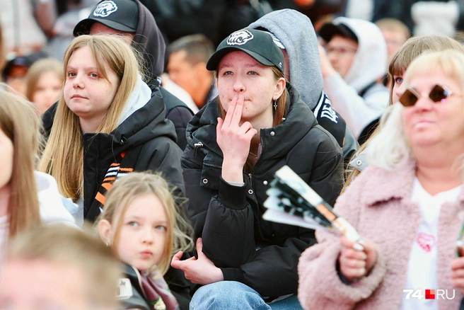 Тогда черно-белые тоже играли против московского «Динамо», ставшего лидером Западной конференции | Источник: Наталья Лапцевич