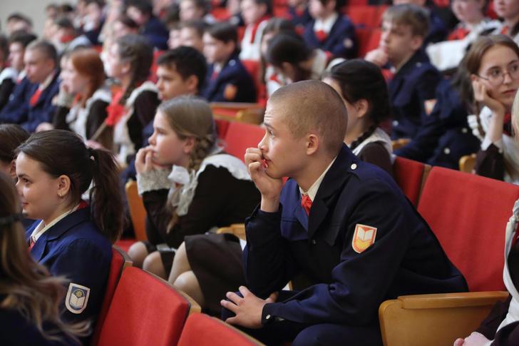 «Поступать буду на инженера-строителя»: Леон Кемстач из «Слово пацана» уходит из кино?