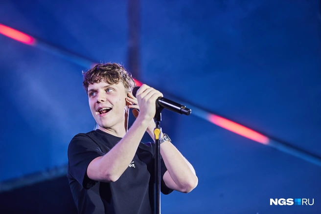 В город приедет Ваня Дмитриенко и другие знаменитые артисты | Источник: Александр Ощепков / NGS.RU