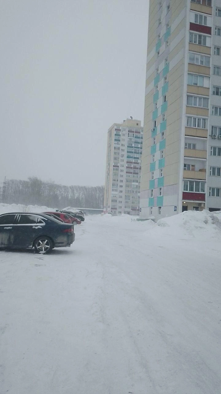 Обстановка в Первомайском районе в районе дома на улице Твардовского, 22/2 | Источник: Анастасия