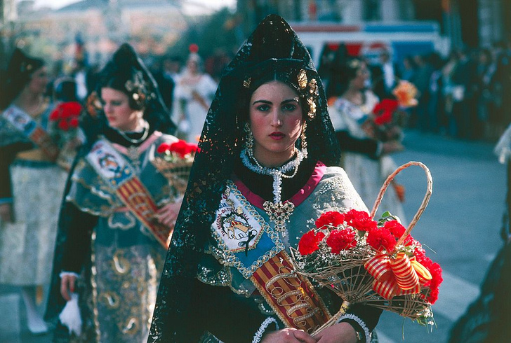 Весне — дорогу: как в Валенсии отмечают Фальяс
