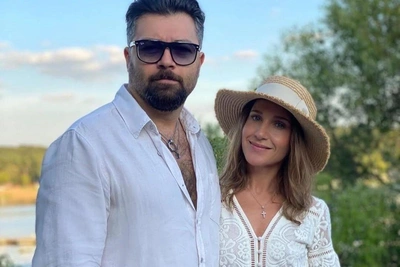 «Я бы развелась после такого»: публика не оценила грязные танцы Чумакова с блогершей