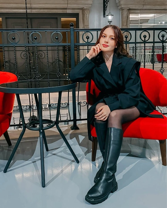 Порно бейнелер оргазмды мазақтайды Жасөспірімдік анальді секспен порно видео