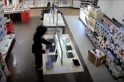 16-летний школьник ограбил магазины техники в Нижнем Новгороде