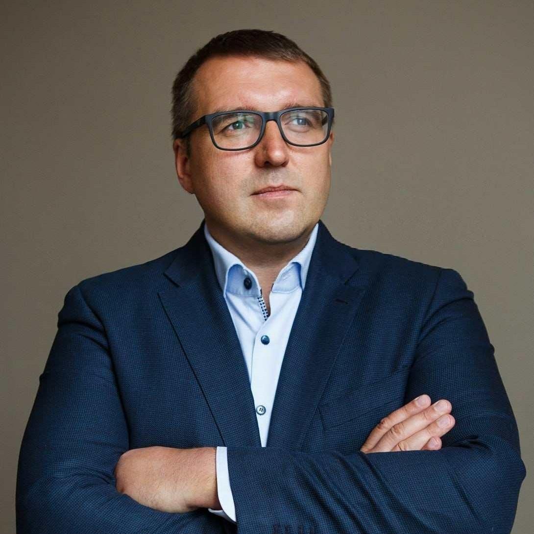<p>Станислав Козлов</p>