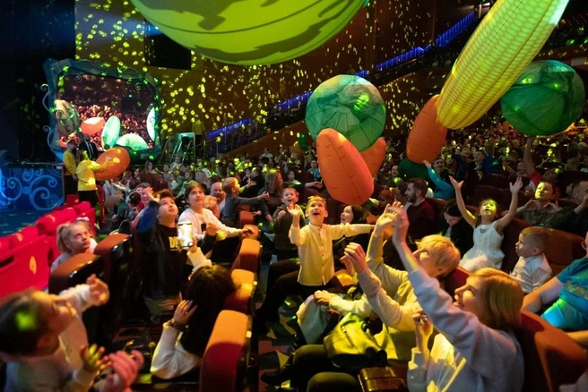 Источник: «Елка телеканала „Мульт“»