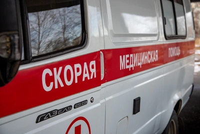 Во дворе на Чайковского в Благовещенске авто сбило пешехода