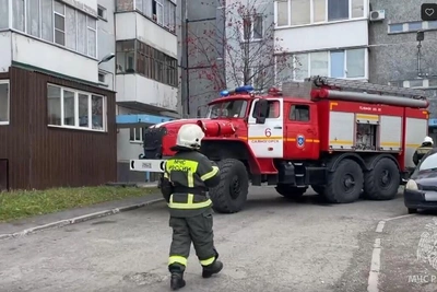 В Саяногорске из пожара спасли мужчину