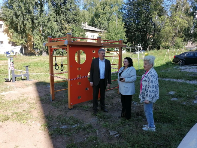 Значительный объем работ удается выполнять благодаря объединению ресурсов бюджетов разных уровней и поддержке краевых властей | Источник: пресс-служба Пермской городской думы