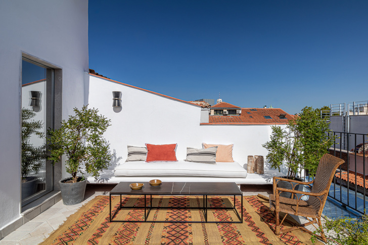 Фото №16 - Двухэтажные апартаменты в Мадриде с уютной обстановкой и террасой