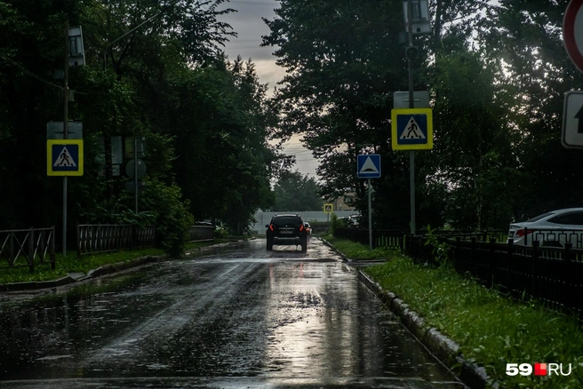 Утро в Перми началось с недолгого, но сильного ливня | Источник: Василина Любимова / 59.RU