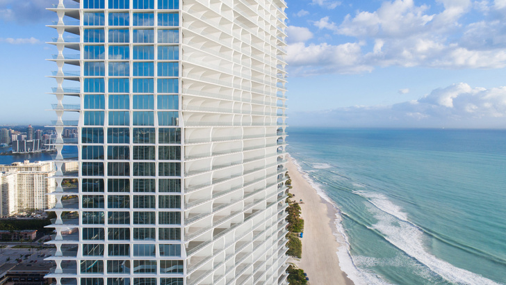 Herzog & de Meuron достроили небоскреб в Майами (фото 0)