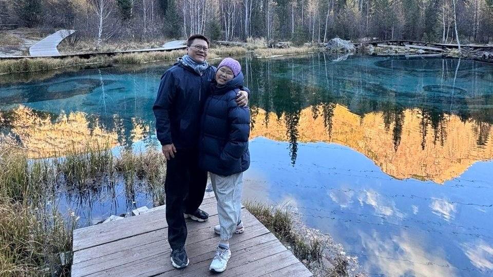 «Боялись заморозить южных гостей»: чем Алтай поразил туристов из Таиланда, объехавших 40 стран