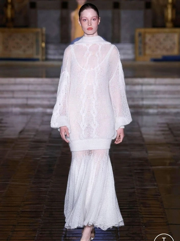 Легкий летящий вариант для утонченных натур  | Источник: ru.pinterest.com