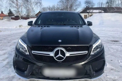 Mercedes изъяты у экс-полицейского по делу Сибирского Лас-Вегаса