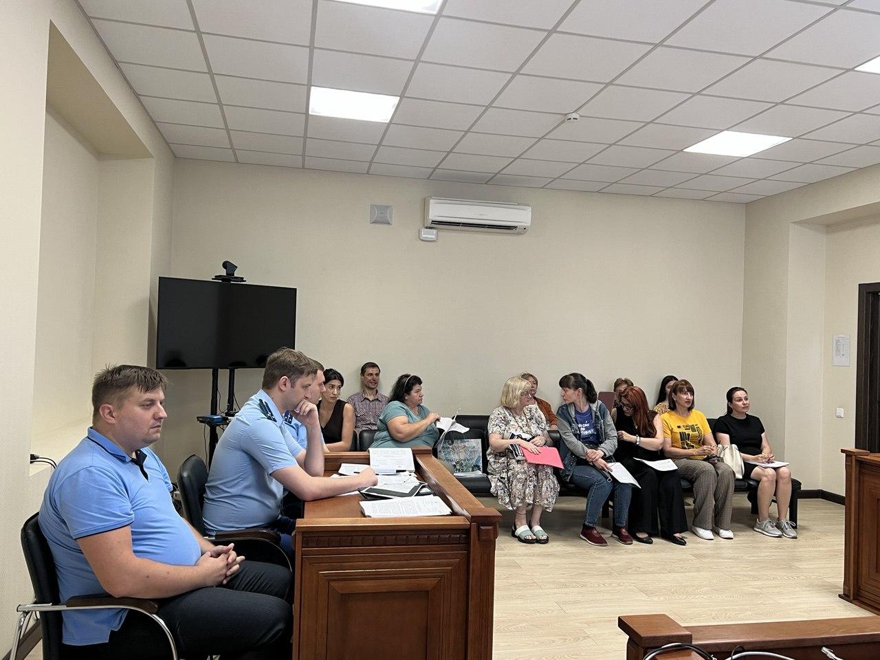 «Надо по-человечески»: в Ростове застройщик бизнес-центра на набережной планирует идти против прокуратуры