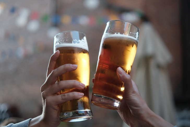 Вред пива для женщин: не пора ли нажать на тормоз?