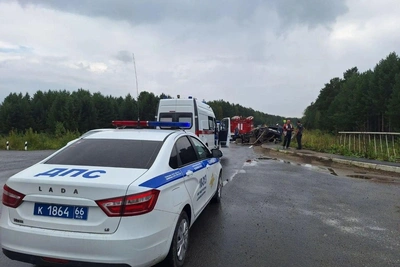 На Урале 18-летний водитель погиб в ДТП