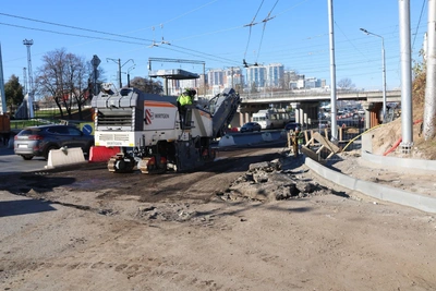 Ремонт на Московском шоссе изменил движение транспорта