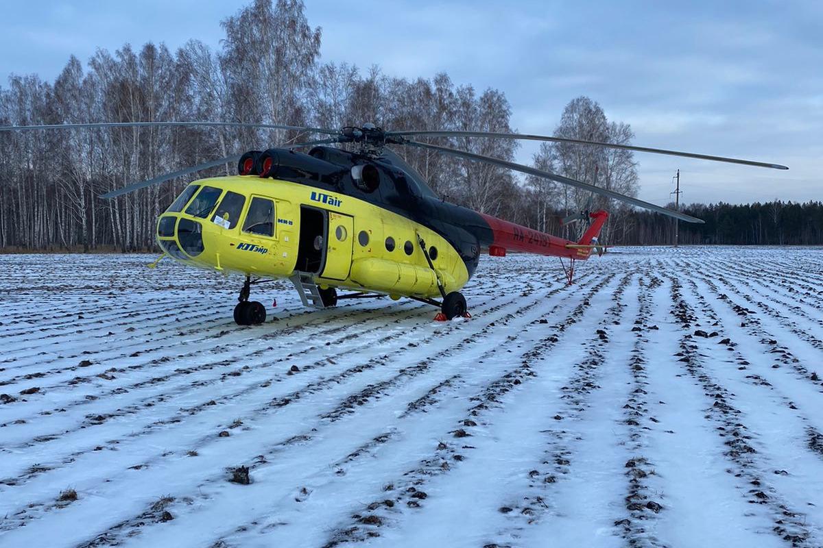 Вертолет совершил экстренную посадку в Тюменской области, вертолет Ми-8  совершил аварийную посадку в Тюменской области, аварийная посадка около  поселка Голышманово, — 4 декабря 2021 года - 4 декабря 2021 - 72.ру