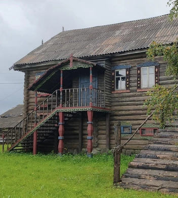 Дом, построенный в традициях карел-ливвиков | Источник: Евгений Кутузов