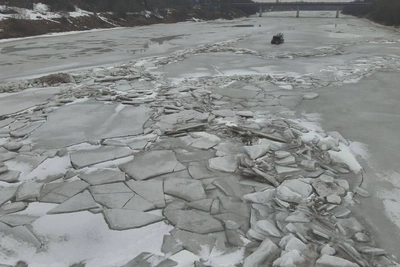 Тепло в Ленобласти привело к отмене взрывов льда