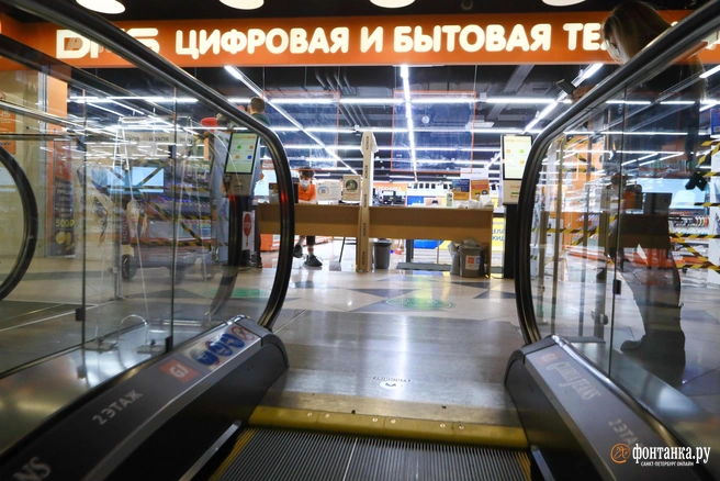 DNS обанкротила ООО «Квант» | Источник: Сергей Коньков / FONTANKA.RU