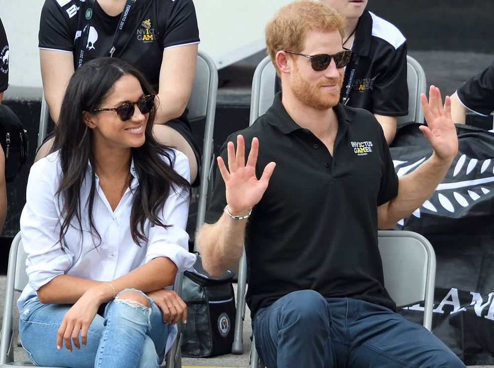 10 признаков того, что о помолвке принца Гарри и Меган Маркл объявят в любую минуту | marieclaire.ru