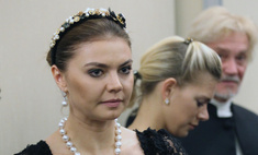 Кормят вкусно Что-то не видно, худенькие такие: Алина Кабаева провела 1 сентября с ученицами