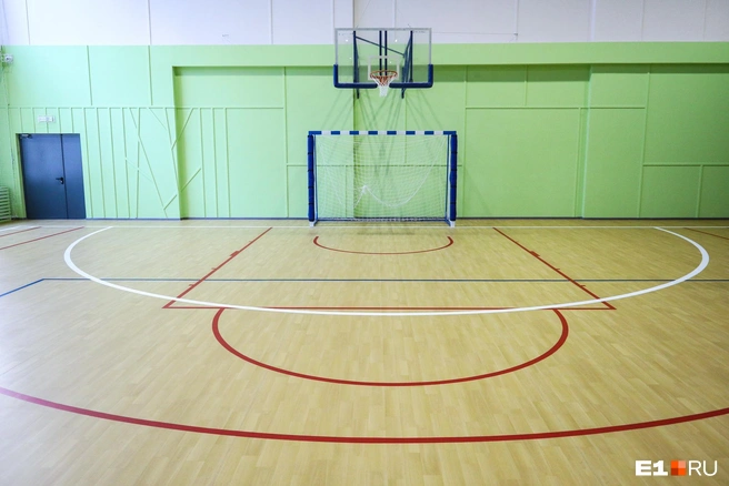 Родители пошли в суд против школы за компенсациями, и выяснилось, что у учреждения нет даже акта о происшествии | Источник: Марина Молдавская / E1.RU