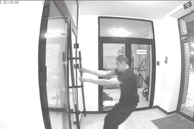 Тюменцы жалуются на соседа-дебошира: драки и погромы