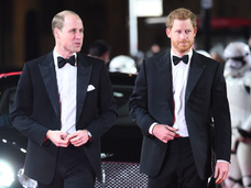 «Потерял брата, вполне возможно, на всю жизнь»: реакция принца Уильяма на мемуары Гарри