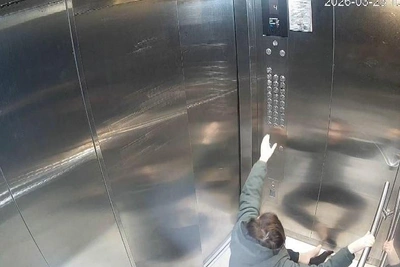 В Казани лифт в ЖК бизнес-класса резко остановился