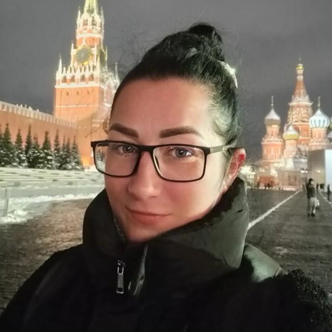 Солистка группы «Воровайки» Яна Павлова, чьи дочь и сын погибли на тюбинге, потеряла двоих мужей: «Черная вдова я»