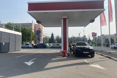 Власти объяснили задержки с топливом в Омской области