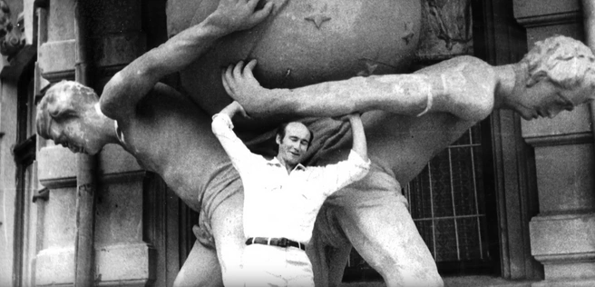 Александр Махров любил путешествовать&nbsp;— бывал и в культурных столицах, и даже на Северном полюсе | Источник: Владимир Гинтер / Vk.com