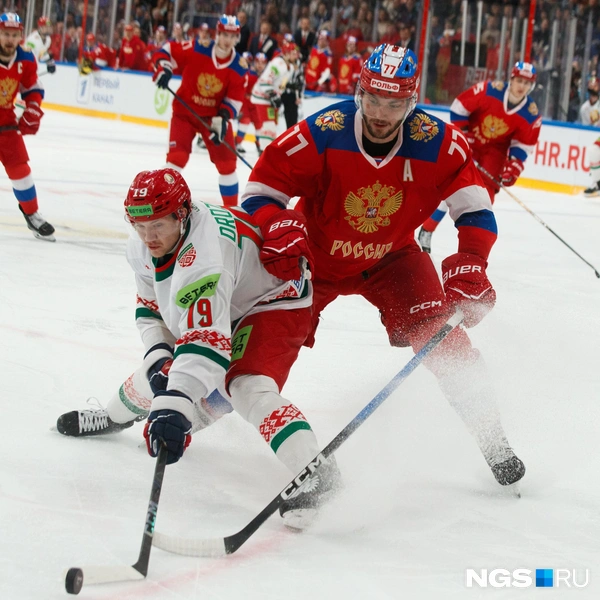 Почти все места на трибунах были заняты | Источник: Андрей Бортко / NGS.RU