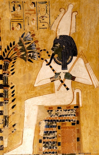 Осирис вдыхает аромат лотоса и папируса, Гробница Менны в Луксоре, Египет | Источник: Ibrahim Hanroush / iStock