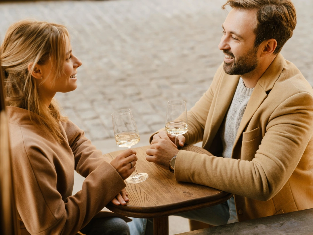 Однолюб или изменщик: что расскажет о мужчине его любимый алкогольный напиток | marieclaire.ru