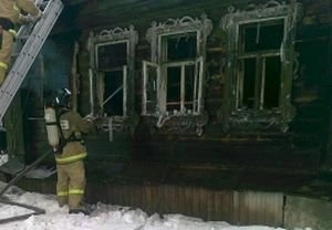На пожаре в поселке Гусь-Железный погибла женщина | ya62.ru