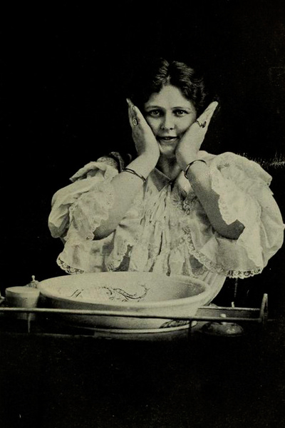 Фото №8 - Бьюти-рецепты XIX века: как сохраняли красоту прапрабабушки