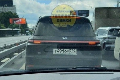 «Кого-то ждем»: движение на Ленинградском шоссе перекрыли