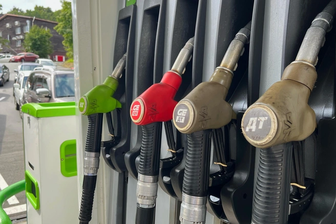 Особенно подорожал бензин 98-й и 100-й марки | Источник: Елена Буйвол / VLADIVOSTOK1.RU